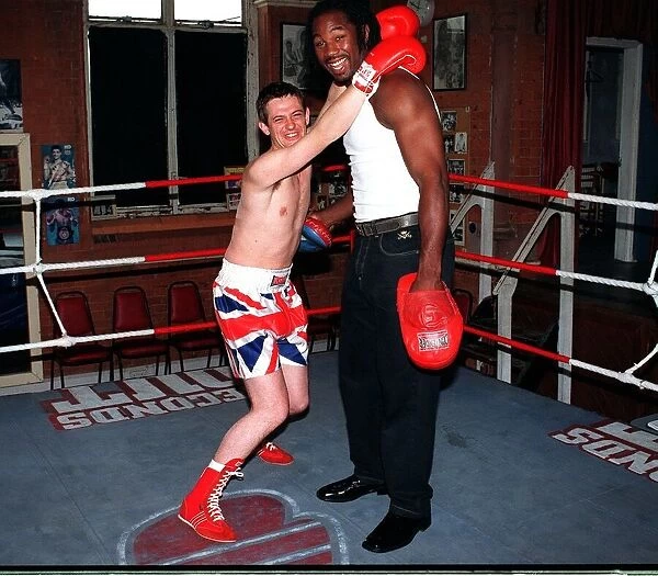 Matthew Wright boxer Lennox Lewis in london gym july 1997