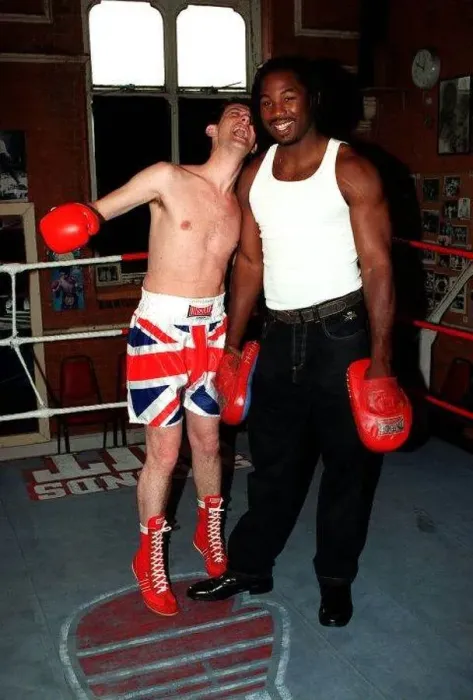 : Matthew Wright with lennox lewis at london gym july 1997 : Matthew Wright with lennox lewis at london gym july 1997