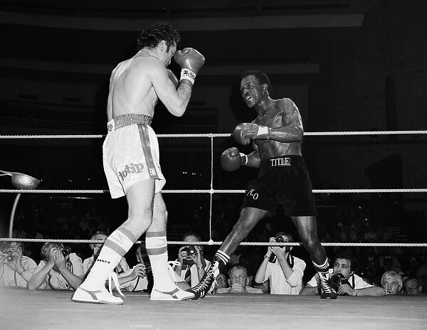Maurice Hope v Rocky Mattioli (rematch). WBC World Super Welterweight Title at Conference