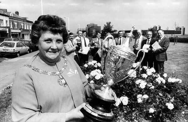 Mayor Councillor Minnie Robsonwith Whickhams trophy with Gateshead Borough officials