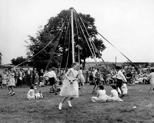 Maypole dancing at Wishford, Wiltshire. Circa 1955. P004572