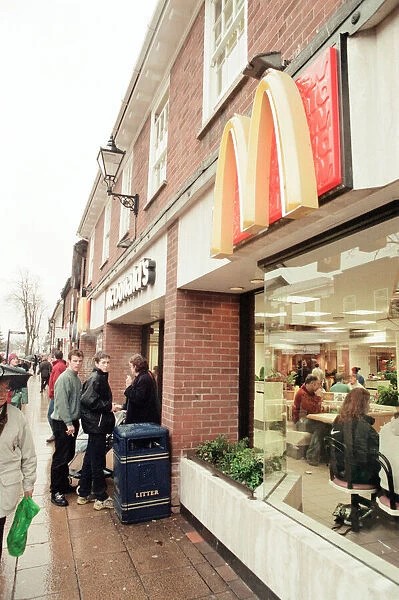 McDonald s, High Street, Solihull, 7th January 1999