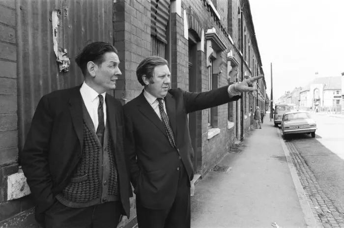 Framed Print : Member of Parliament for Birmingham Sparkbrook Roy Hattersley visits slum housing in Framed Print : Member of Parliament for Birmingham Sparkbrook Roy Hattersley visits slum housing in