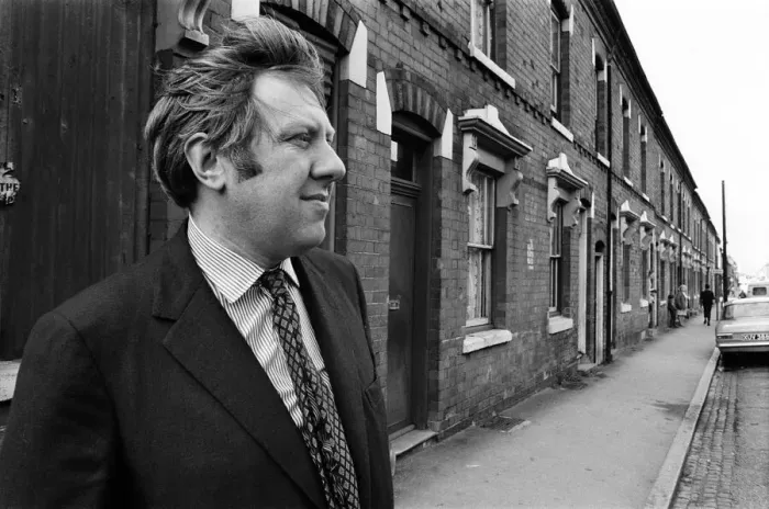 Framed Print : Member of Parliament for Birmingham Sparkbrook Roy Hattersley visits slum housing in Framed Print : Member of Parliament for Birmingham Sparkbrook Roy Hattersley visits slum housing in