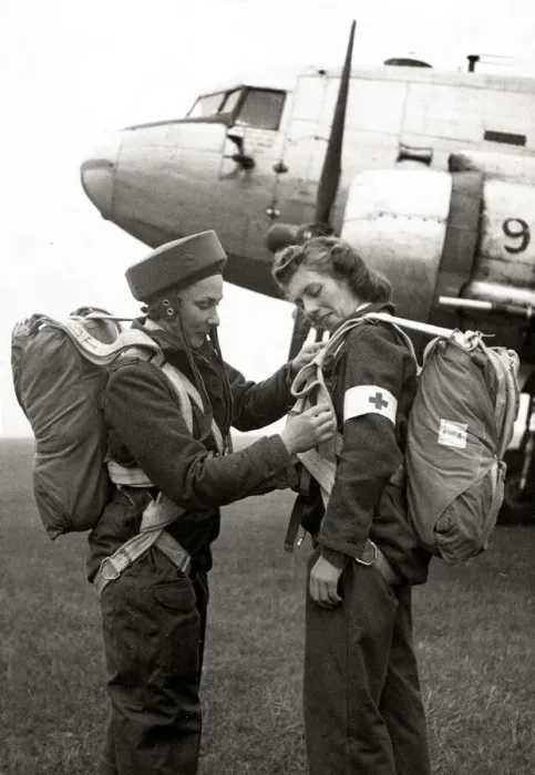 Framed Print : Two members of the Flying Sisters, a new airborne British nursing unit prepare their