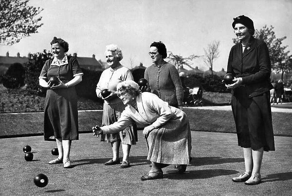 Five members of the King George Ladies Bowling Club, Ashton, East Northamptonshire