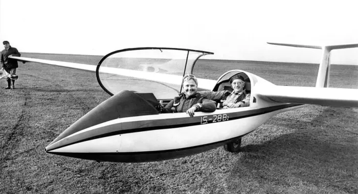 Framed Print : Members of the Northumbria Gliding Club with their new Rumanian glider the 1828B in which