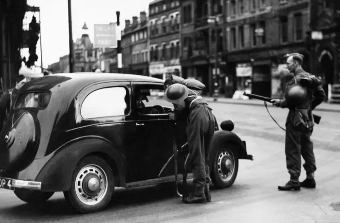Framed Print : Members of the Reading Home Guard asking to see a motorists identity cards whilst taking Framed Print : Members of the Reading Home Guard asking to see a motorists identity cards whilst taking
