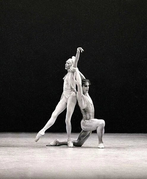 Members of the Royal Ballet perform on stage during the L1987 London Festival of Ballet