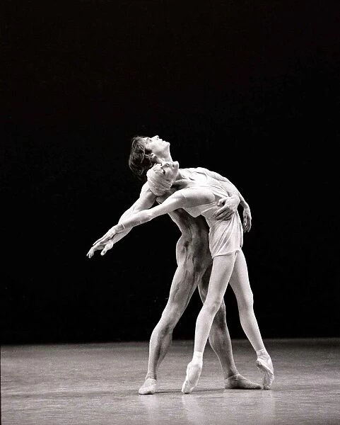 Members of the Royal Ballet perform on stage during the L1987 London Festival of Ballet