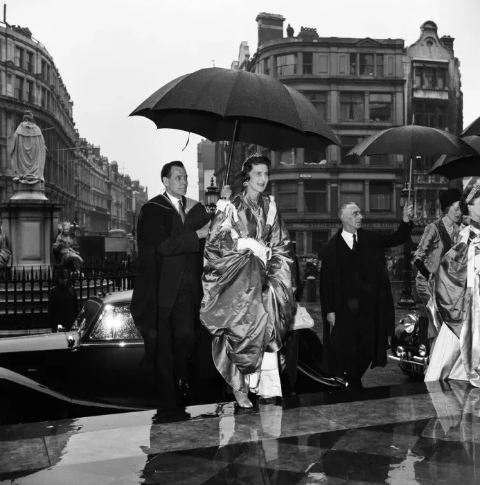 Framed Print : Members of the Royal Family attend a dedication of the Chapel of the Most Excellent Order Framed Print : Members of the Royal Family attend a dedication of the Chapel of the Most Excellent Order