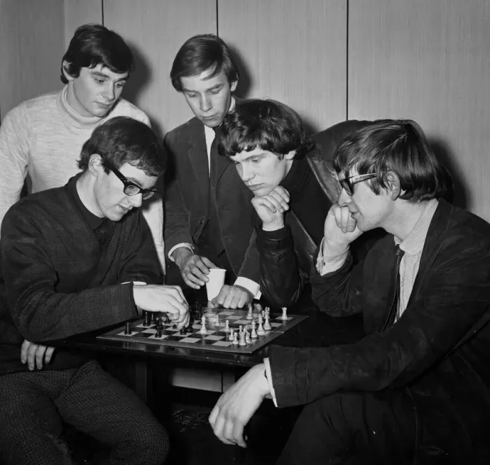 Framed Print : Memebers of The Zombies pop group Rod Argent, Hugh Grundy, Paul Atkinson Framed Print : Memebers of The Zombies pop group Rod Argent, Hugh Grundy, Paul Atkinson