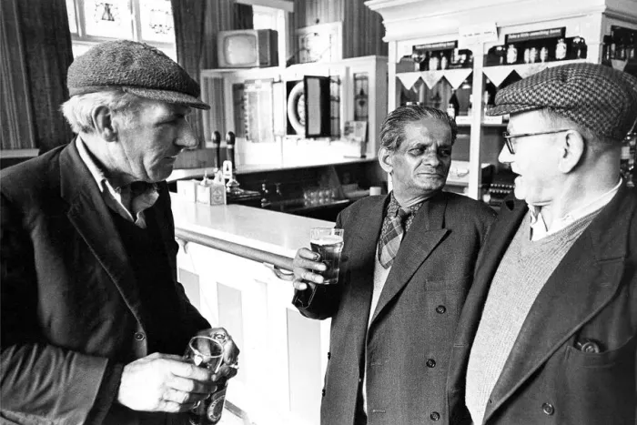 Framed Print : Men enjoying a drink together in a bar in South Shields in 1968 Framed Print : Men enjoying a drink together in a bar in South Shields in 1968
