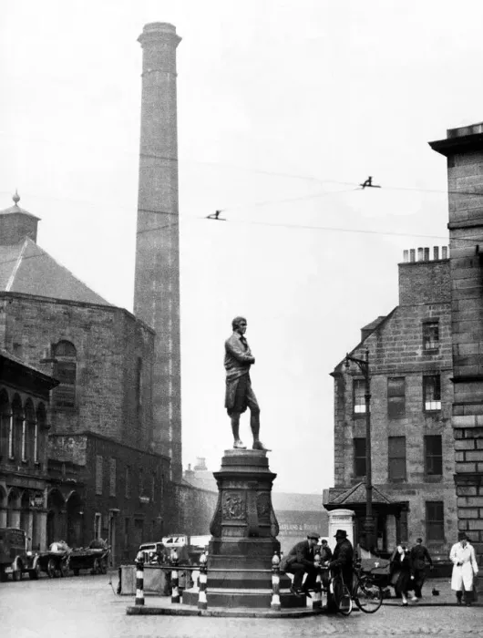 Framed Print : Men gathered around Robert Burns monument where Constitution and Bernard Street meet Framed Print : Men gathered around Robert Burns monument where Constitution and Bernard Street meet