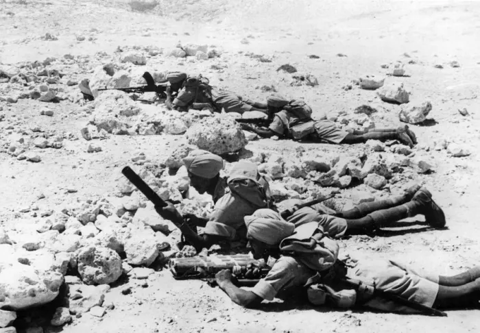 Framed Print : Men from a Sikh regiment seen fighting in the Western Desert. September 1941 Framed Print : Men from a Sikh regiment seen fighting in the Western Desert. September 1941