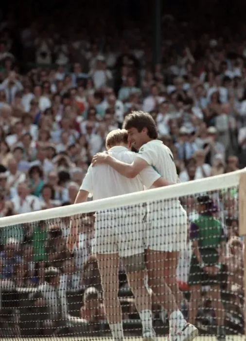 Framed Print : Mens Wimbledon Final. Michael Stich v Boris Becker Stich congratulated by Framed Print : Mens Wimbledon Final. Michael Stich v Boris Becker Stich congratulated by
