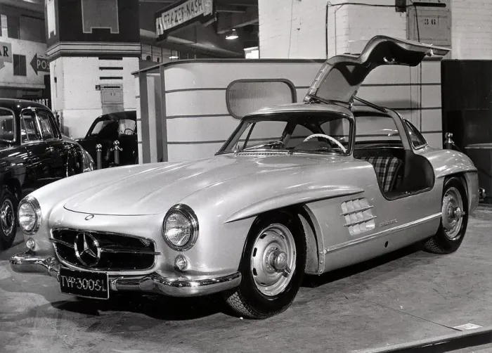 Framed Print : Mercedes Benz 300SL sports coupe on display at the Earls Court Motor Show Framed Print : Mercedes Benz 300SL sports coupe on display at the Earls Court Motor Show