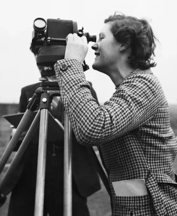 Framed Print : A Meteorological Assistant measuring wind speed for the R. A. F. 21st February 1941 Framed Print : A Meteorological Assistant measuring wind speed for the R. A. F. 21st February 1941