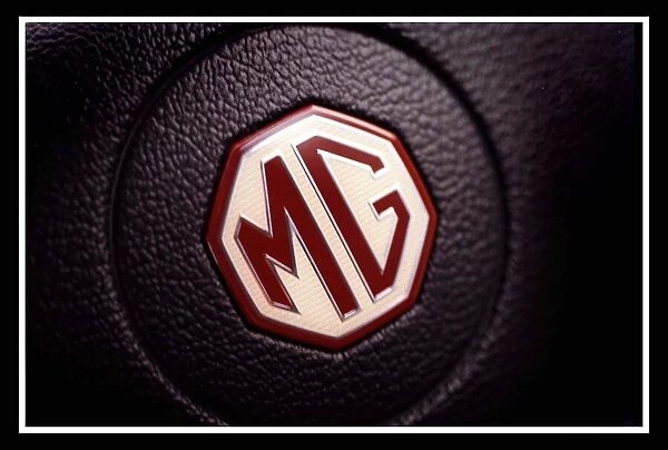 MG MGF December 1999 Steering whell boss MG logo badge