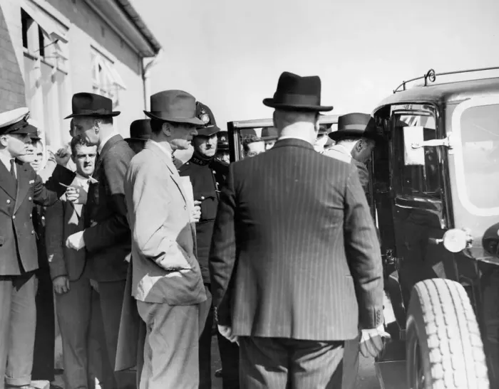 Framed Print : Former MI6 officer Sir Paul Dukes seen here leaving Heston Airport by taxi just after Framed Print : Former MI6 officer Sir Paul Dukes seen here leaving Heston Airport by taxi just after