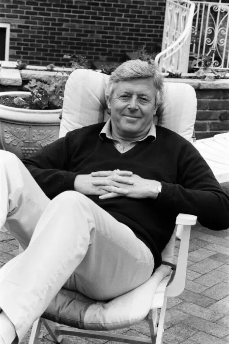 Framed Print : Michael Aspel relaxes at home. 31st May 1988 Framed Print : Michael Aspel relaxes at home. 31st May 1988