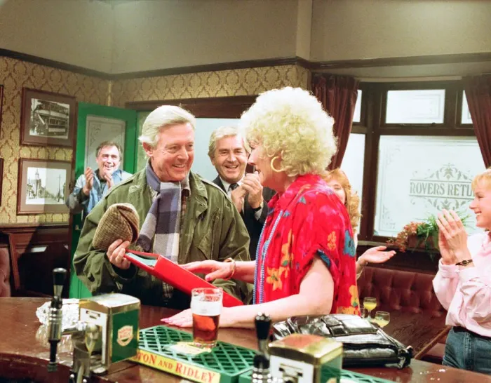 Framed Print : Michael Aspel surprises Liz Dawn for the TV show This is your Life Framed Print : Michael Aspel surprises Liz Dawn for the TV show This is your Life