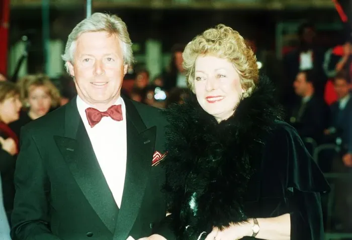 Framed Print : Michael Aspel TV Presenter with wife at the premiere of Where Angels Fear To Tread Framed Print : Michael Aspel TV Presenter with wife at the premiere of Where Angels Fear To Tread
