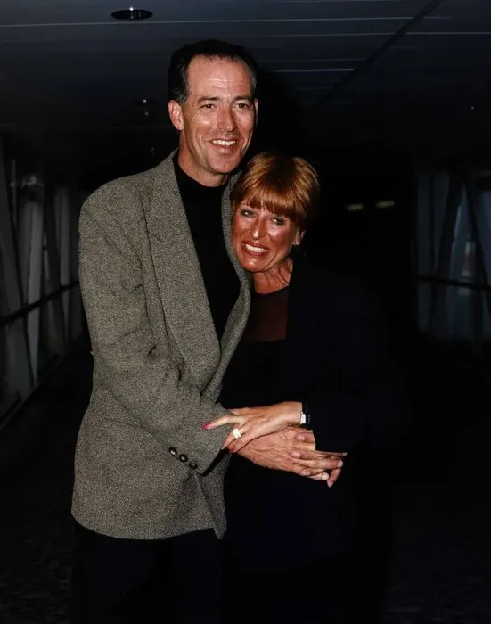Framed Print : Michael Barrymore Comedian & TV Presenter with wife Cheryl at Heathrow Airport Framed Print : Michael Barrymore Comedian & TV Presenter with wife Cheryl at Heathrow Airport