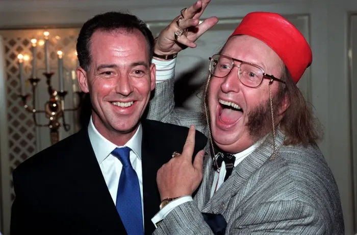 Framed Print : MICHAEL BARRYMORE & JOHN MCCRIRICK AT PERSONALITY OF THE YEAR LUNCH - 08 / 04 / 1992 Framed Print : MICHAEL BARRYMORE & JOHN MCCRIRICK AT PERSONALITY OF THE YEAR LUNCH - 08 / 04 / 1992