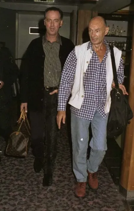 Framed Print : Michael Barrymore TV Presenter and Maurice Leonard Producer leaving Heathrow for Chicago Framed Print : Michael Barrymore TV Presenter and Maurice Leonard Producer leaving Heathrow for Chicago