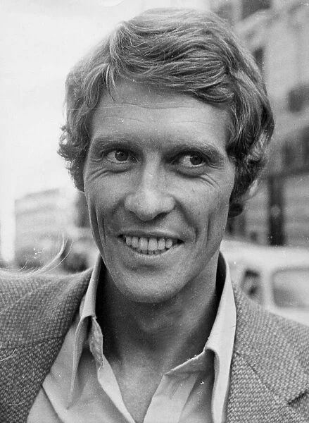 Michael Crawford smiling in Paris - October 1969 - 16  /  10  /  1969