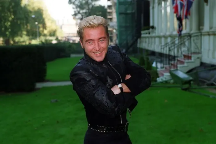 Framed Print : Michael Flatley Irish Dancer October 97 Outside the Hyde Park Hotel in london to Framed Print : Michael Flatley Irish Dancer October 97 Outside the Hyde Park Hotel in london to