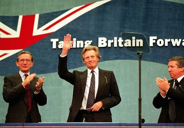 MICHAEL HESELTINE AT THE CONSERVATIVE PARTY CONFERENCE IN BRIGHTON - 09  /  10  /  1992