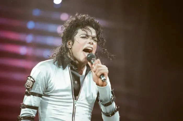 Framed Print : Michael Jackson in concert at Wembley. 15th July 1988