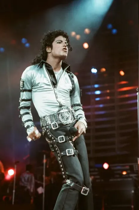 Framed Print : Michael Jackson in concert at Wembley. 15th July 1988 Framed Print : Michael Jackson in concert at Wembley. 15th July 1988