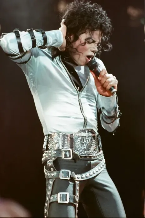 Framed Print : Michael Jackson in concert at Wembley. 15th July 1988 Framed Print : Michael Jackson in concert at Wembley. 15th July 1988