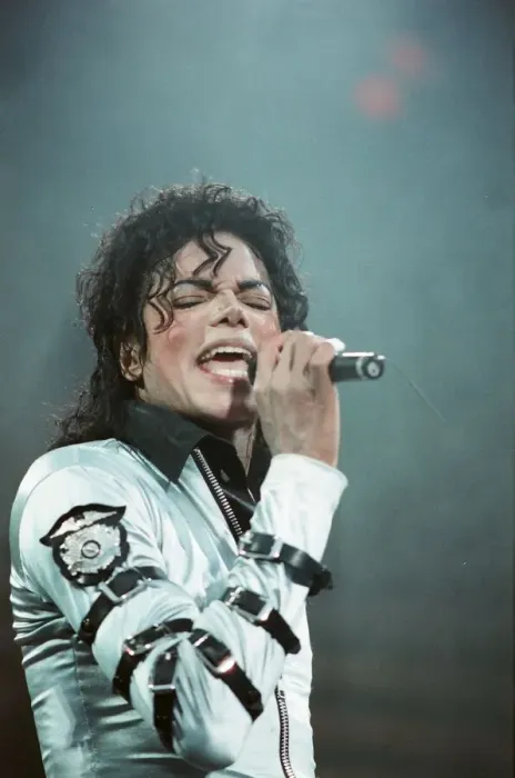 Framed Print : Michael Jackson in concert at Wembley. 15th July 1988 Framed Print : Michael Jackson in concert at Wembley. 15th July 1988