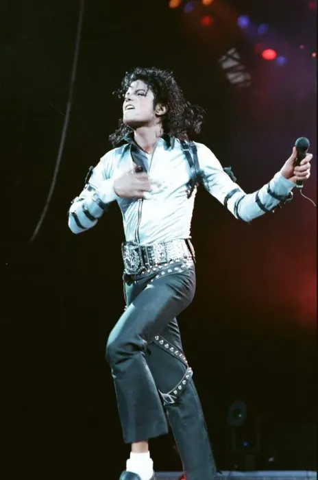 Framed Print : Michael Jackson in concert at Wembley. 15th July 1988 Framed Print : Michael Jackson in concert at Wembley. 15th July 1988