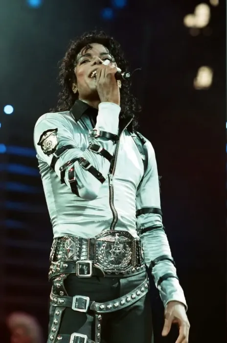 Framed Print : Michael Jackson in concert at Wembley. 15th July 1988 Framed Print : Michael Jackson in concert at Wembley. 15th July 1988