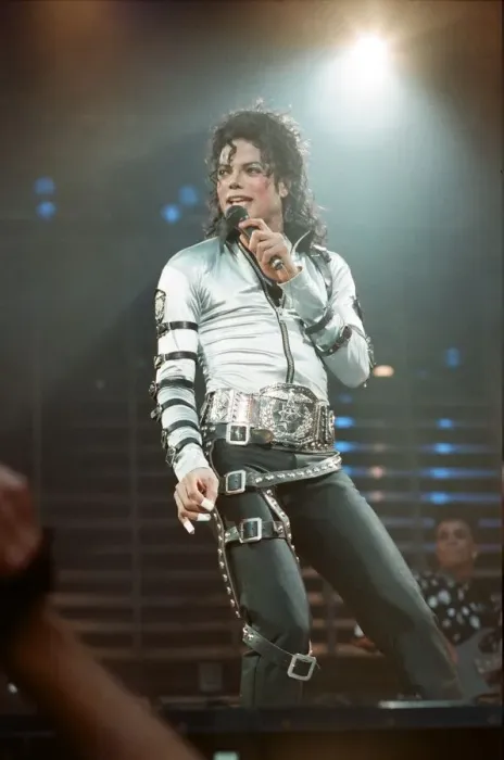 Framed Print : Michael Jackson in concert at Wembley. 15th July 1988 Framed Print : Michael Jackson in concert at Wembley. 15th July 1988