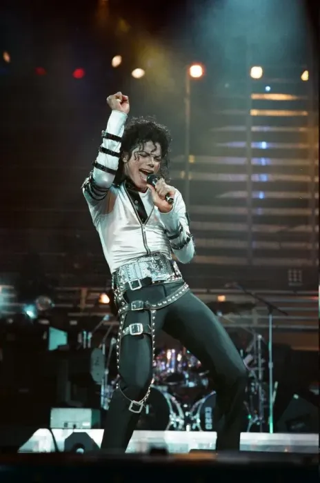 Framed Print : Michael Jackson in concert at Wembley. 15th July 1988 Framed Print : Michael Jackson in concert at Wembley. 15th July 1988