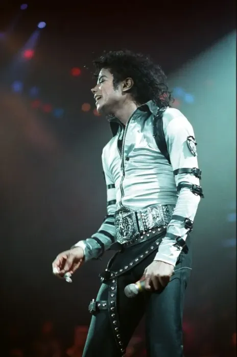 Framed Print : Michael Jackson in concert at Wembley. 22nd July 1988 Framed Print : Michael Jackson in concert at Wembley. 22nd July 1988
