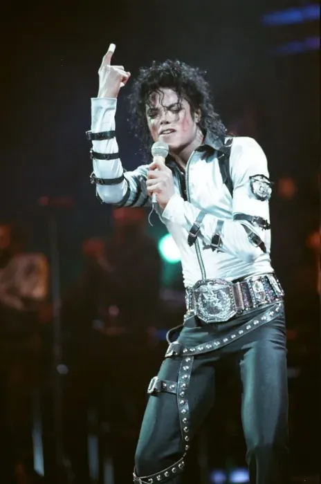 Framed Print : Michael Jackson in concert at Wembley. 22nd July 1988 Framed Print : Michael Jackson in concert at Wembley. 22nd July 1988