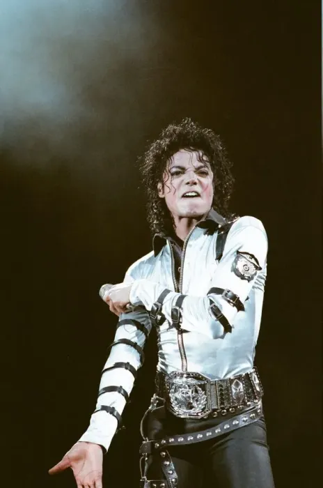 Framed Print : Michael Jackson in concert at Wembley. 22nd July 1988 Framed Print : Michael Jackson in concert at Wembley. 22nd July 1988
