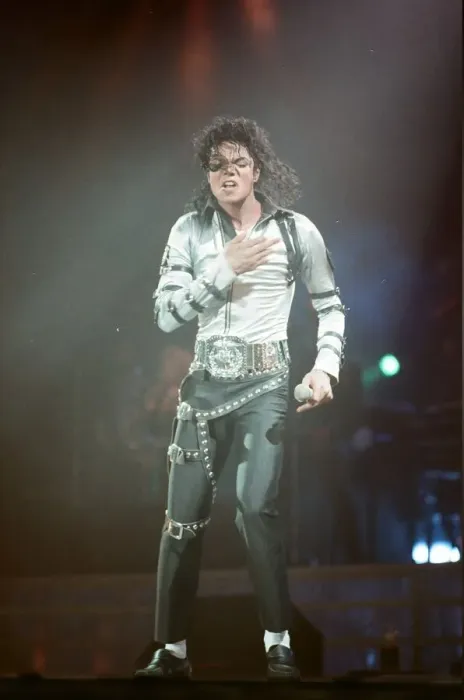 Framed Print : Michael Jackson in concert at Wembley. 22nd July 1988 Framed Print : Michael Jackson in concert at Wembley. 22nd July 1988