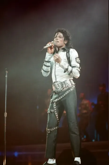 Framed Print : Michael Jackson in concert at Wembley. 22nd July 1988