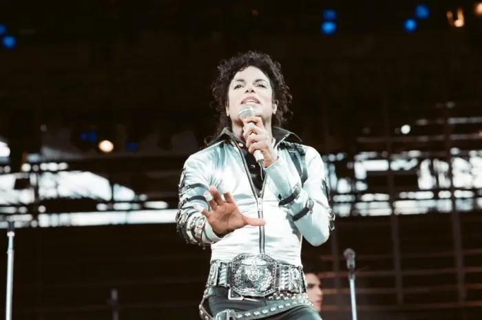 Framed Print : Michael Jackson seen here in concert at Roundhay Park. 29th July 1988
