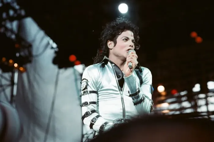 Framed Print : Michael Jackson seen here in concert at Roundhay Park. 29th July 1988 Framed Print : Michael Jackson seen here in concert at Roundhay Park. 29th July 1988
