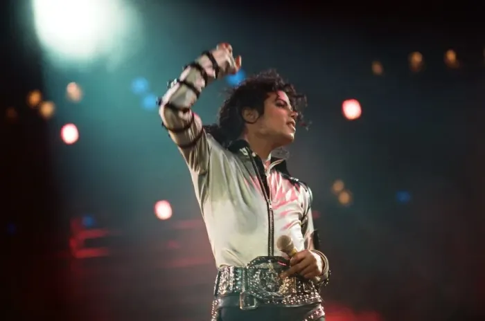 Framed Print : Michael Jackson seen here in concert at Wembley. 26th August 1988