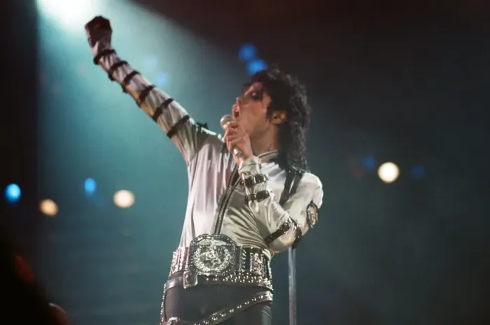 Framed Print : Michael Jackson seen here in concert at Wembley. 26th August 1988